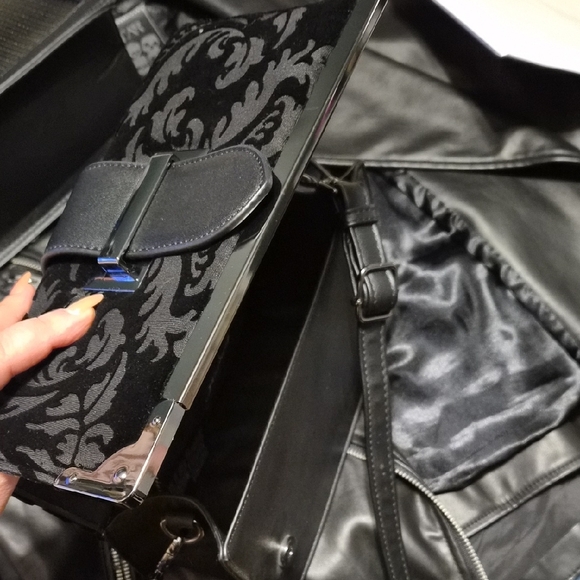 Killstar Velvet Purse - Picture 5 of 7